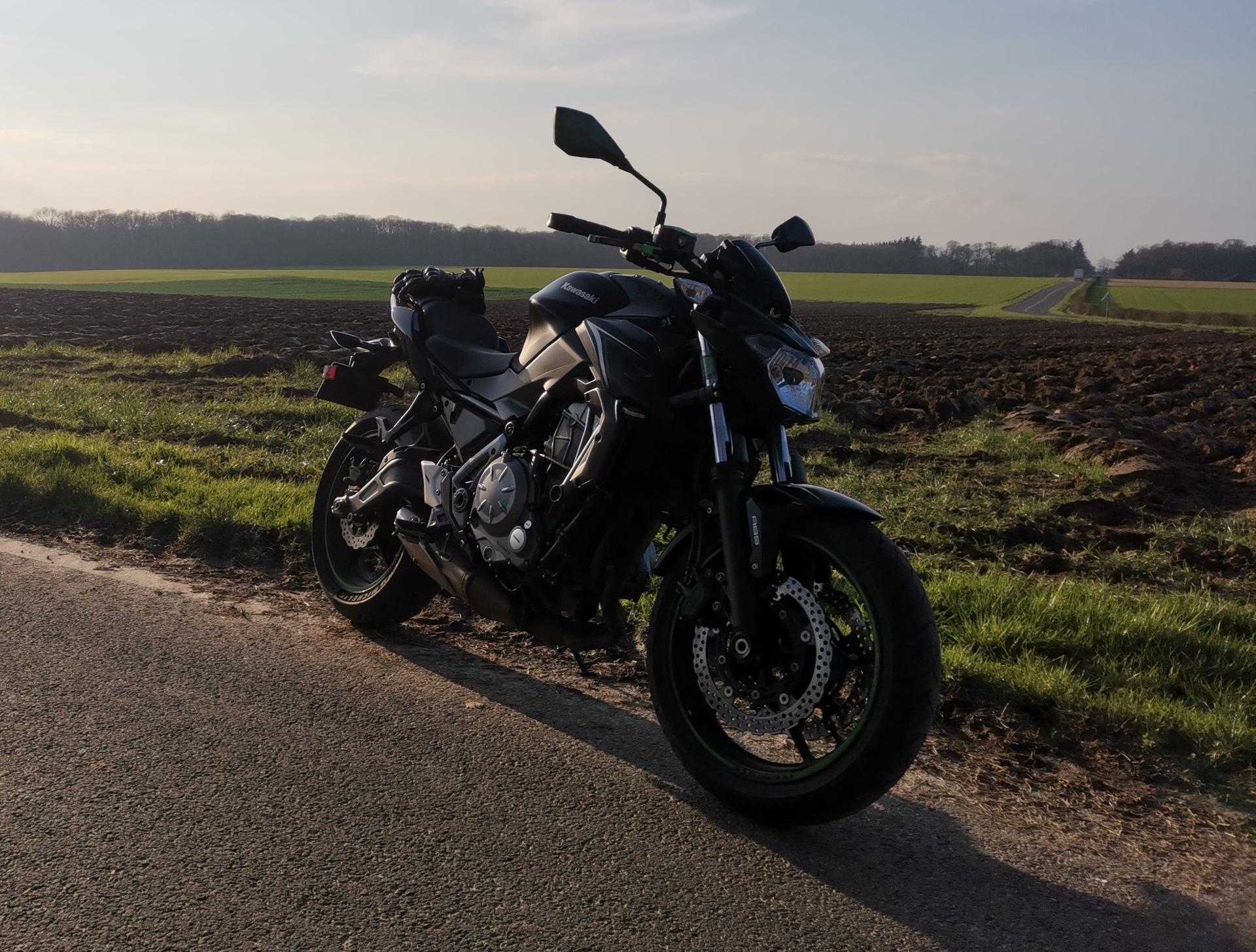 Location moto a2 z650 min